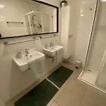 Gezellig Modern Met Optie Garagebox En In De Buurt Strand, Winkels En Restaurants Διαμέρισμα