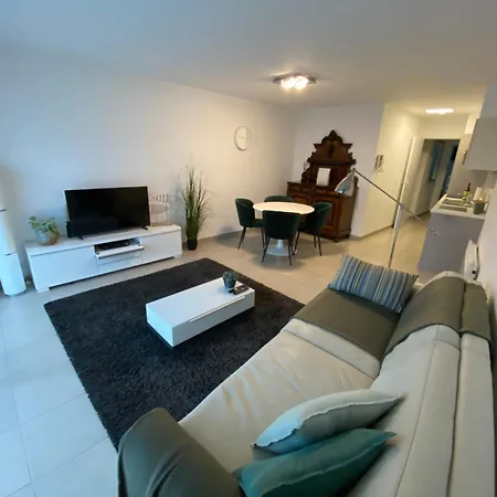 Appartement Gezellig Modern Met Optie Garagebox En In De Buurt Strand, Winkels En Restaurants Oostende