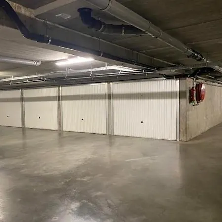 Gezellig Modern Met Optie Garagebox En In De Buurt Strand, Winkels En Restaurants * אוסטנדה