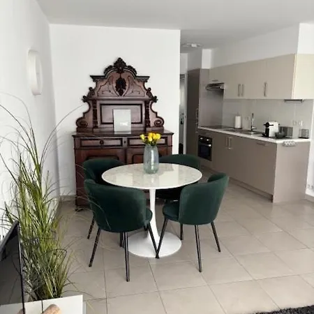 Appartement Gezellig Modern Met Optie Garagebox En In De Buurt Strand, Winkels En Restaurants Ostende
