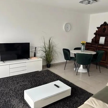 Gezellig Modern Met Optie Garagebox En In De Buurt Strand, Winkels En Restaurants * אוסטנדה