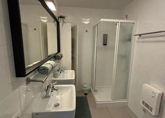 Gezellig Modern Met Optie Garagebox En In De Buurt Strand, Winkels En Restaurants Appartement Oostende